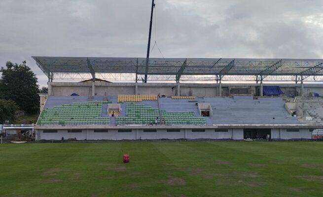 stadion gelora bj habibie